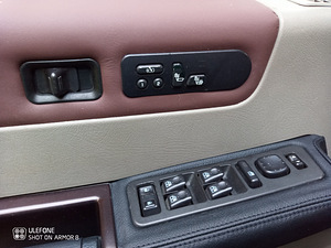 Hummer H2 (9 фото из 11)