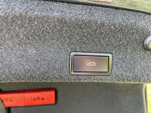 Volkswagen Passat (12 foto / 15)