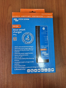 Victron Energy Blue Smart IP65 12/5 (1 foto / 2)