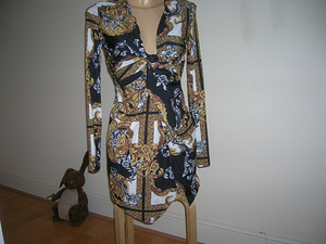 Kleit EU 36 UK 8 Baroque Print Versace (2 foto / 4)