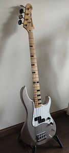 Бас-гитара Yamaha Attitude Custom '91 (2 фото из 10)
