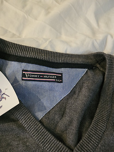 Свитер Tommy Hilfiger (3 фото из 4)