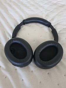 Sony WH-1000XM4 (2 foto / 5)