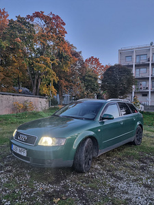 Audi A4 B6 3.0i Quattro 162kw ÜV 08.25 (3 foto / 10)