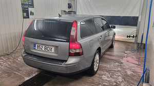 Volvo V50 2.0D 100kw 6-к manual & ÜV (Summum) (7 фото из 11)