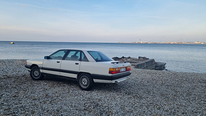 Audi 100 2.3E 100kw ÜV 08.25 (6 foto / 10)