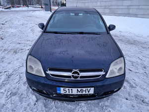 Opel Vectra C (8 фото из 11)