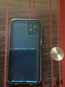 Magnetiline korpus iPhone Pro12 jaoks (2 foto / 2)