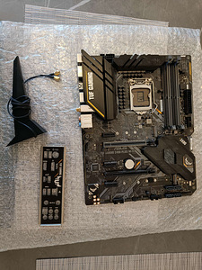 TUF GAMING Z490-PLUS (WI-FI+Bluetooth~10m) LGA1200 DDR4 (2 foto / 4)