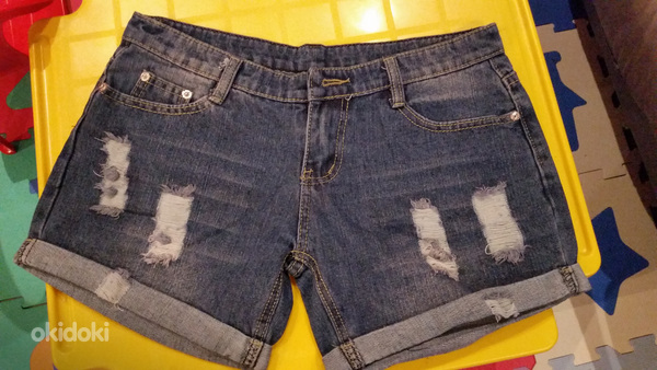 Новые джинсовые шорты. С/М (фото #3)