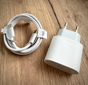 Kiirlaadija iPhone iPad 20W adapter kiir laadija USB-C (2 foto / 3)