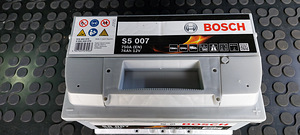 Аккумулятор Bosch 74Ah 750A (2 фото из 3)