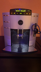 Jura IMPRESSA F90 (2 foto / 2)