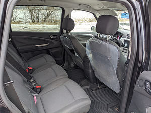 Ford S-MAX 2.0 103kW (13 foto / 15)