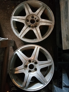 Автомобильные диски (2 фото из 6)