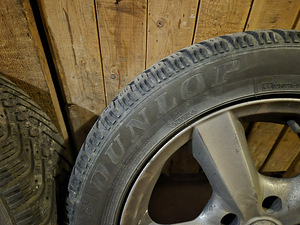 Talverattad Dunlop 205/55 R16 valuvelgedel, komplekt 4 (3 foto / 7)