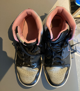 Кроссовки Nike 37,5 (2 фото из 3)