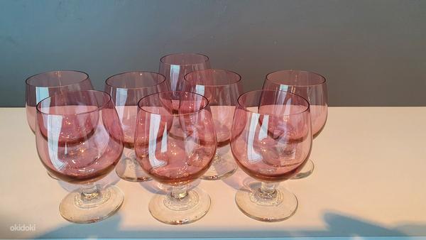 Красивые бокалы из розового стекла (фото #6)
