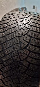Шины М+S 245/40 R18 (1 фото из 4)