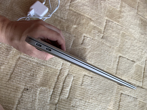 Apple MacBook Air Retina 13" 2019 i5/8GB RAM/128GB SSD MacOS (8 foto / 10)