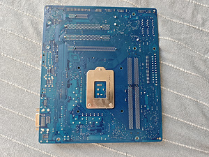 GIGABYTE GA-H55M-S2H + i3-530 + кулер (4 фото из 4)