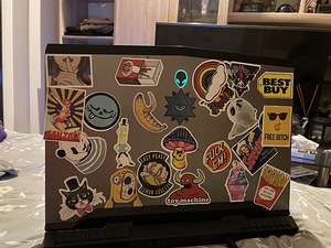 Alienware 17 R4 GTX 1080 (2 foto / 3)