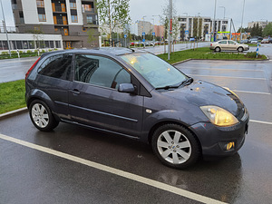 M/V Ford Fiesta 07 1.6d manuaal 3d konks ac (7 foto / 9)
