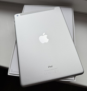 Apple Ipad (2 foto / 4)