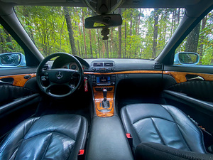 Mercedes-benz E 320 Avantgarde (3 foto / 6)