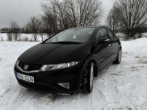 Honda Civic (2 foto / 9)