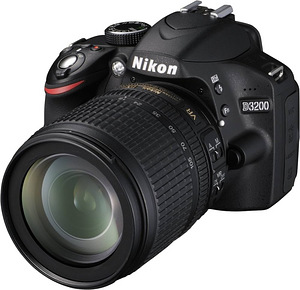 Nikon D3200 + 18-105mm