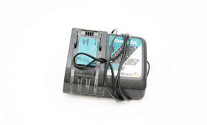 Makita DC18RC (2 foto / 2)