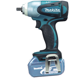 Makita DTW251 (1 foto / 2)