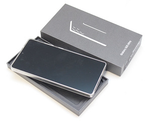 Samsung Galaxy S25 Ultra 512GB (2 foto / 3)