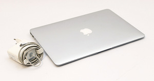 MacBook Air 2017 13-inch (2 foto / 3)