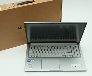 Asus Vivobook F1504V (2 foto / 3)