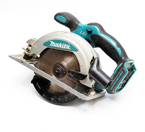 Makita DSS610 (2 foto / 2)
