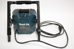 Makita DML805 + 5.0Ah 18V (3 foto / 3)