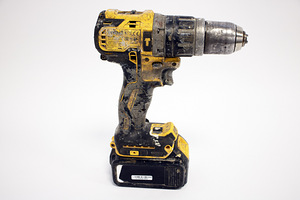 DeWalt DCD796 + 18V 4.0Ah (2 фото из 3)