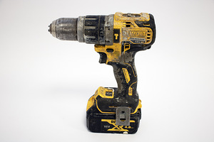 DeWalt DCD796 + 18V 4.0Ah (3 фото из 3)