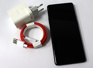 OnePlus 8 Pro 128GB (2 фото из 3)