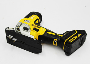 DeWALT DCS335 + 1.5Ah 18V (2 foto / 2)