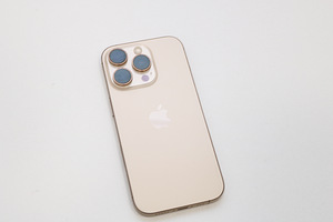 iPhone 16 Pro 128GB (3 foto / 3)