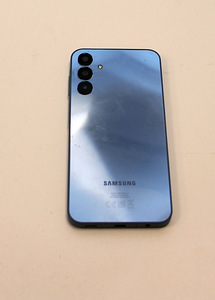 Samsung Galaxy A15 128GB (2 foto / 3)