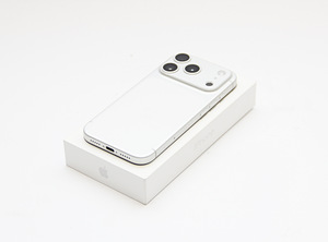 iPhone 17 pro 256GB (3 foto / 3)