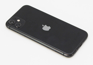 iPhone 11 64GB (3 фото из 3)