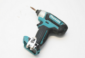 Makita TD110D (2 foto / 2)