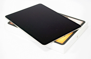 Apple iPad Air 13-inch (M2) Wi-Fi + Cellular 256GB (3 foto / 3)