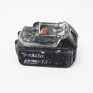 Makita 3.0Ah (2 foto / 2)