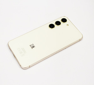 Samsung Galaxy S23 128GB (3 foto / 3)